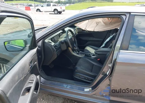 2017 Honda Accord Sport from USA, damaged, VIN 1HGCR2F53HA297855